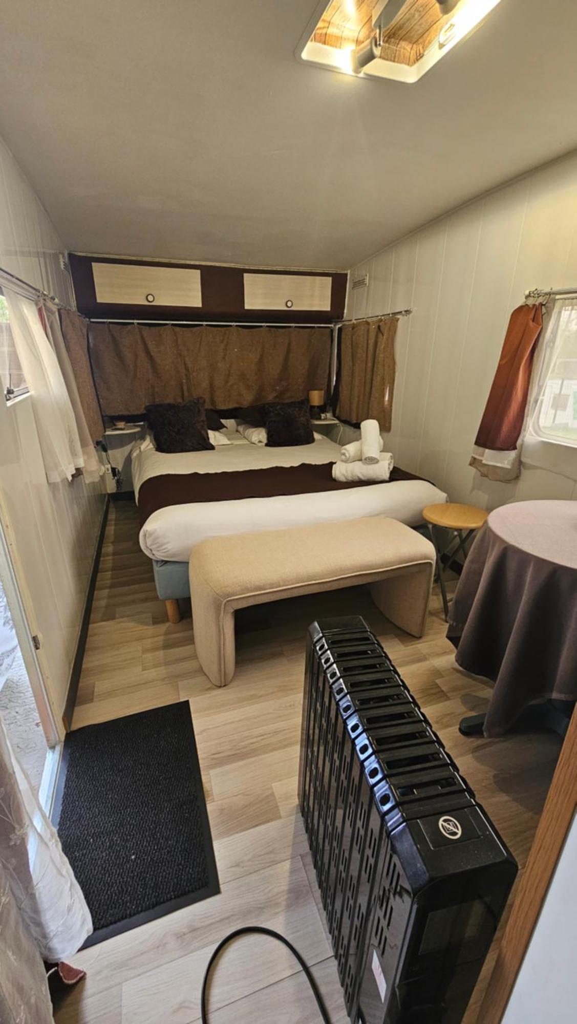 Esprit Etape Bed & Breakfast Saint-Barthelemy-de-Vals Exterior photo